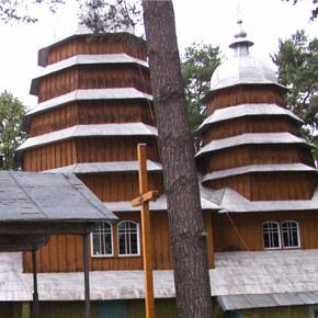 Ph.D. student assists preservation of wooden churches in  Ukraine