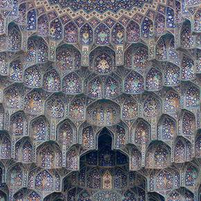 Islamic architecture scholar  discusses use of muqarnas